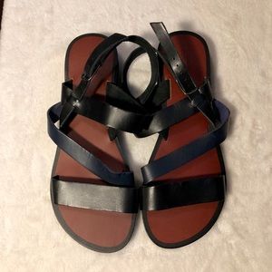 ✨ Urban Outfitters Strap Sandals